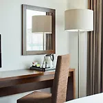 Hotel Leonardo 4*
