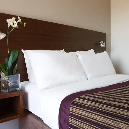 Leonardo Bradford (West Yorkshire)