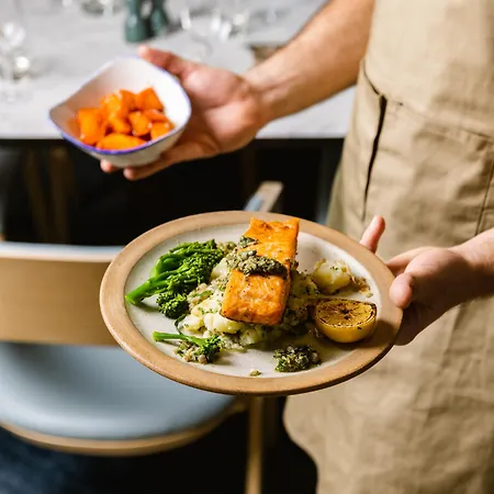 Leonardo 4* Bradford (West Yorkshire)