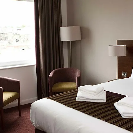 Leonardo Hotel 4*